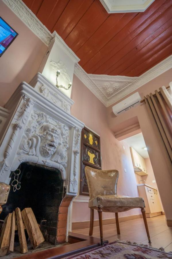شكودر Art Rooms Gjuhadol المظهر الخارجي الصورة